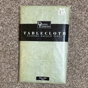 Dining Fashions Tablecloth